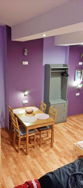 Jopi Hostel Katowice Centrum Esterno foto