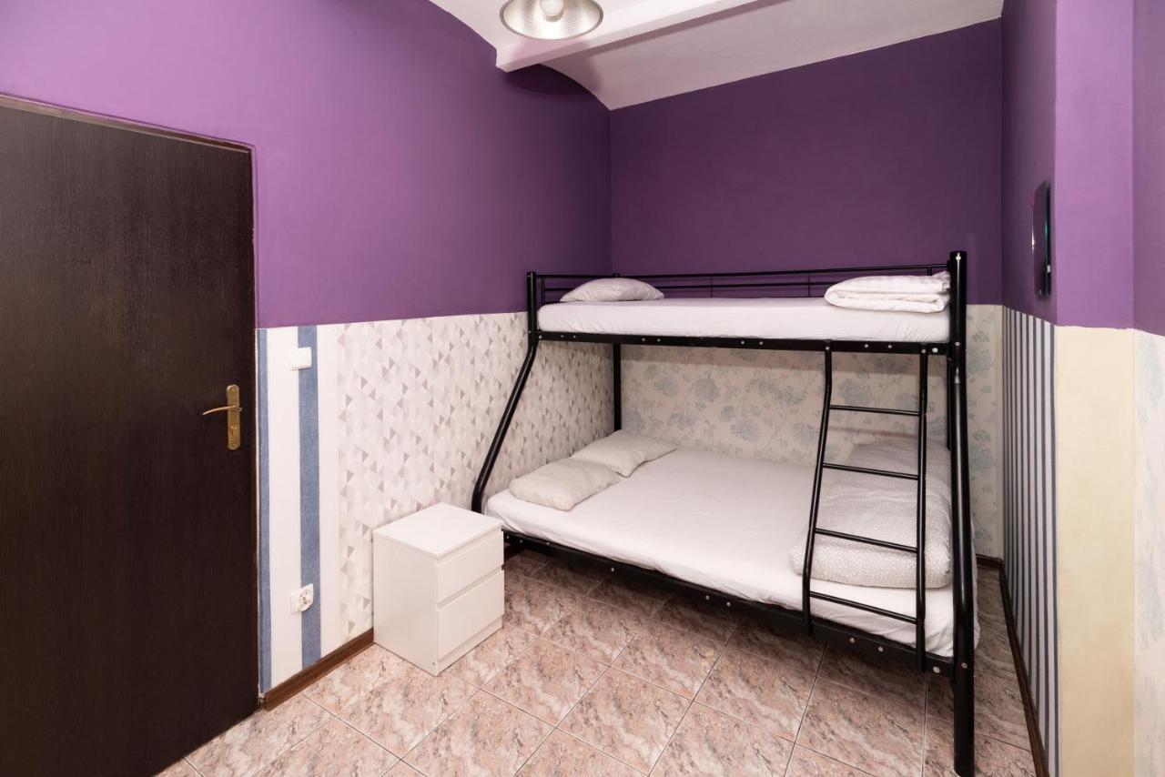 Jopi Hostel Katowice Centrum Esterno foto