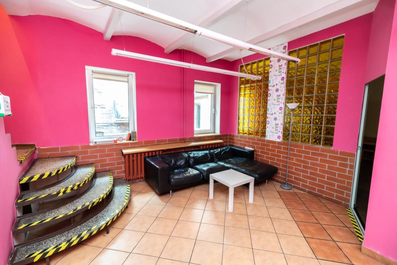 Jopi Hostel Katowice Centrum Esterno foto