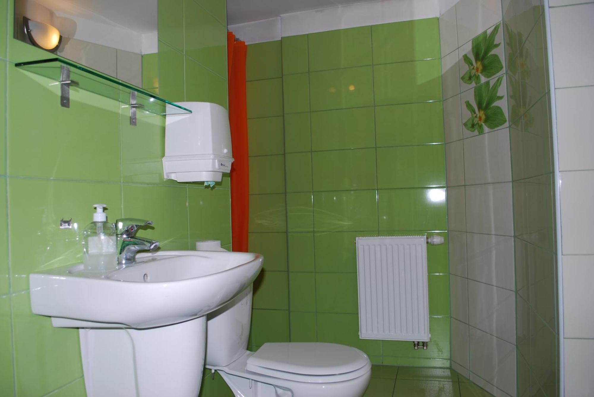 Jopi Hostel Katowice Centrum Esterno foto