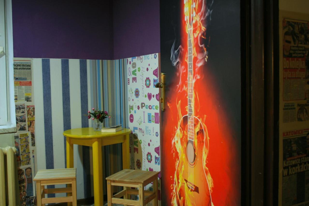 Jopi Hostel Katowice Centrum Esterno foto