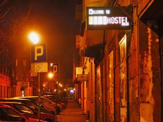Jopi Hostel Katowice Centrum Esterno foto