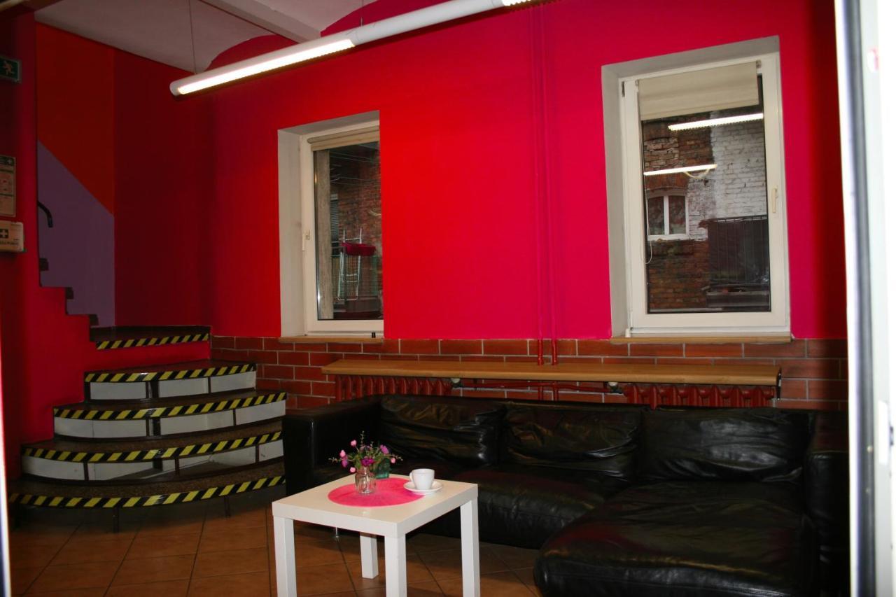 Jopi Hostel Katowice Centrum Esterno foto