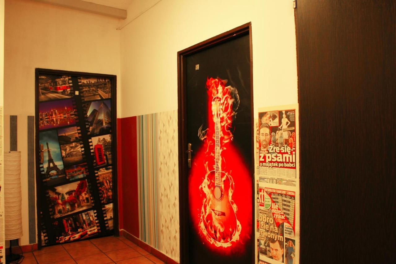 Jopi Hostel Katowice Centrum Esterno foto